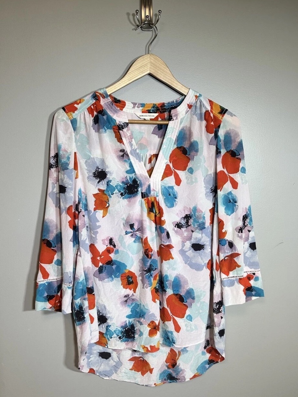 Rebecca Taylor Silk Floral Top 3/4 Sleeves
Size 6